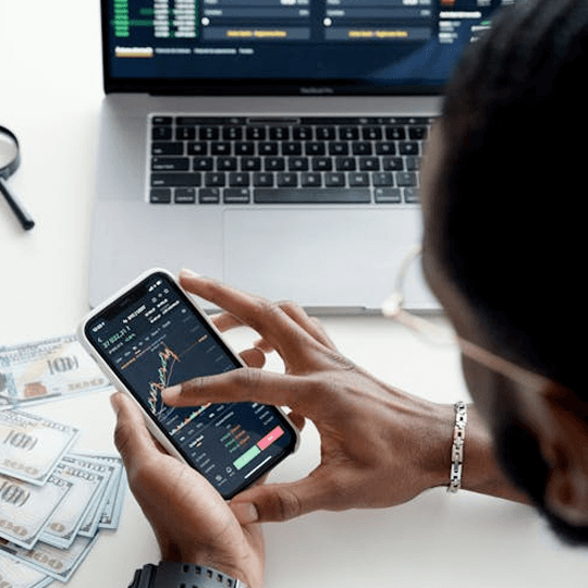 Cumbre Nexoris equipo de expertos en criptoinversión